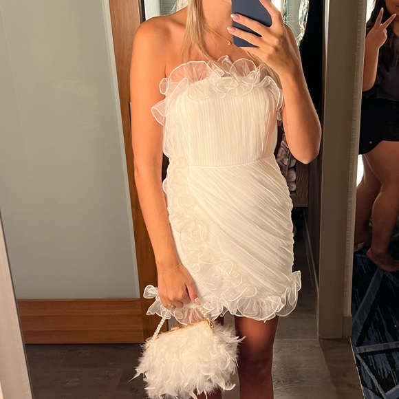 Dress - Picture 2 of 9